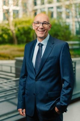 Stellvertretender Direktor Dr. Thomas Zieger Stellvertretender Direktor Dr. Thomas Zieger